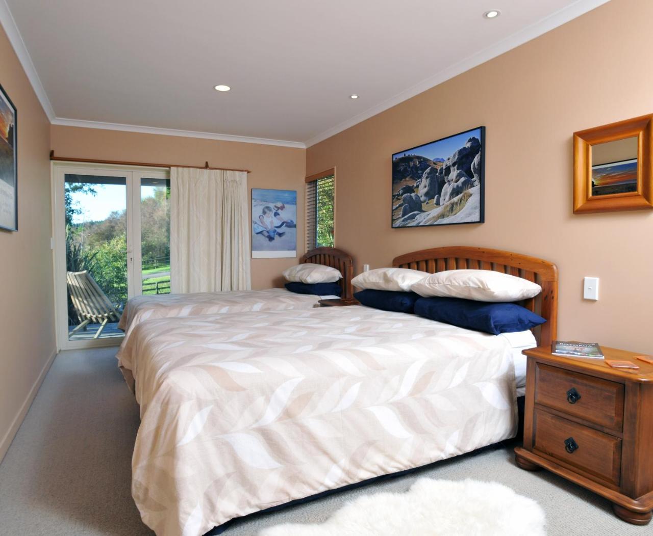 124Onbrunswick A Peaceful Place To Rest And Reinvigorate Bed and Breakfast Distretto di Distretto di Rotorua Esterno foto